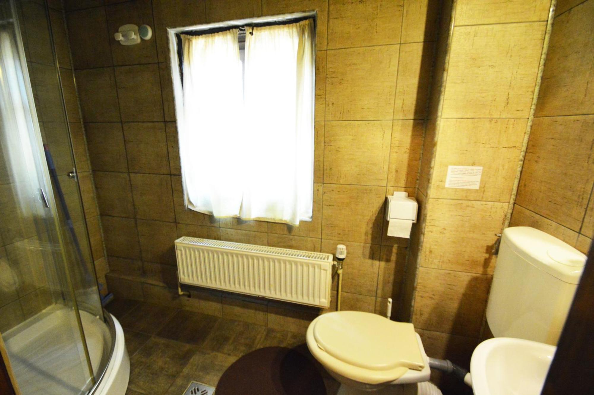 באיה-ספרי Arts And Crafts Guesthouse חדר תמונה